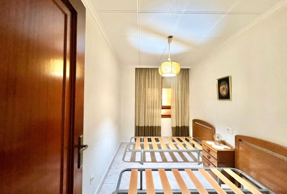 Resale - Apartment / flat - Torrevieja - Acequion