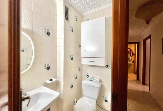 Resale - Apartment / flat - Torrevieja - Acequion