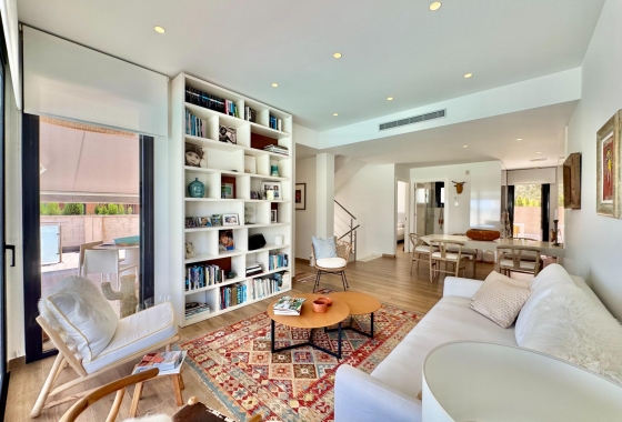 Resale - Villa - San Miguel de Salinas - Bellavista
