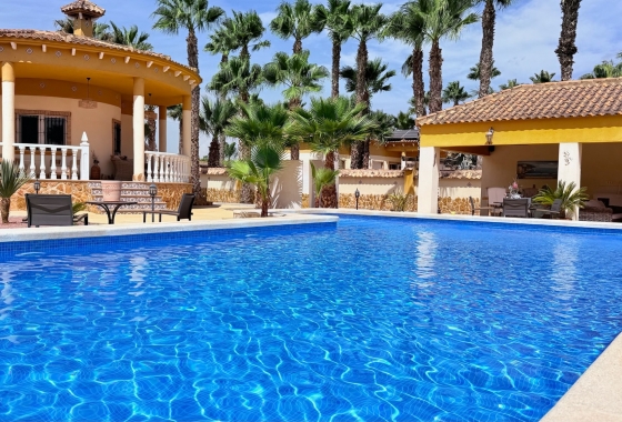 Resale - Villa - Catral - Costa Blanca