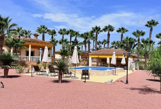 Resale - Villa - Catral - Costa Blanca