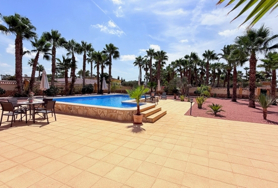 Resale - Villa - Catral - Costa Blanca