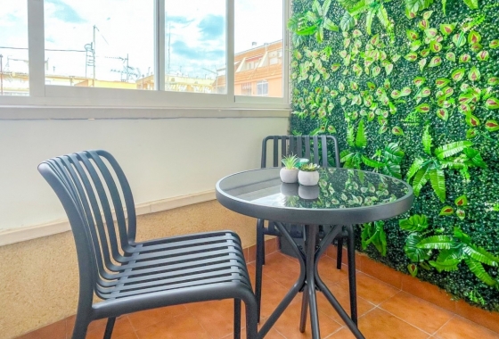 Resale - Apartment / flat - Torrevieja - Costa Blanca