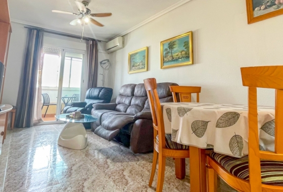 Resale - Apartment / flat - Torrevieja - Costa Blanca