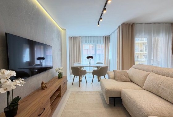 Resale - Apartment / flat - Torrevieja - Playa del Cura