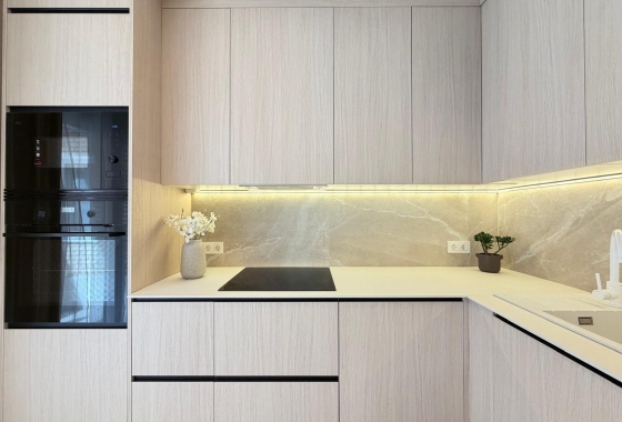 Resale - Apartment / flat - Torrevieja - Playa del Cura
