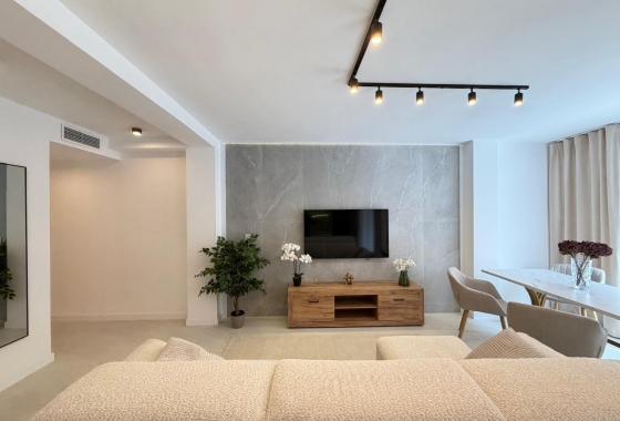 Resale - Apartment / flat - Torrevieja - Playa del Cura
