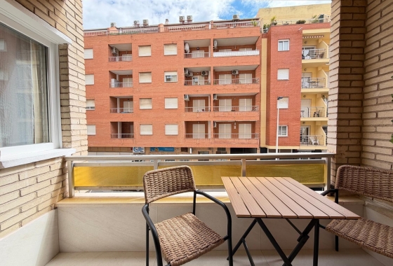 Resale - Apartment / flat - Torrevieja - Playa del Cura