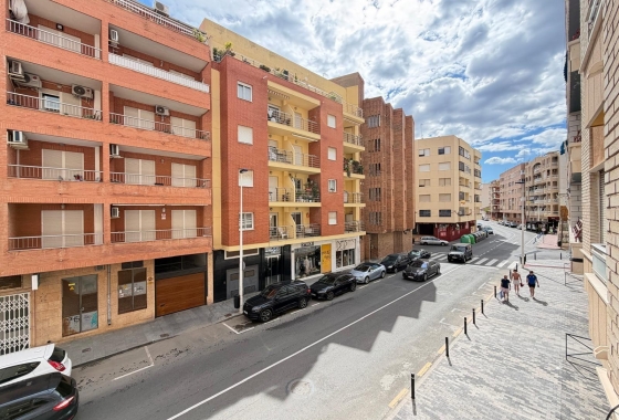 Resale - Apartment / flat - Torrevieja - Playa del Cura