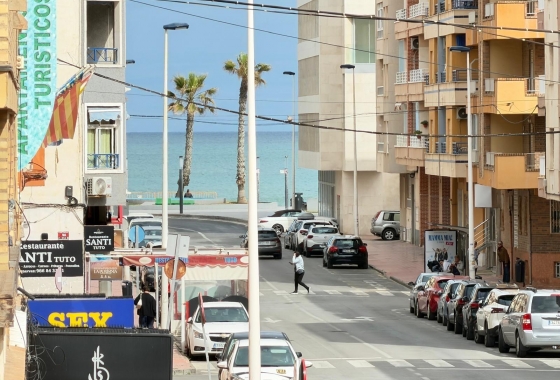 Resale - Apartment / flat - Torrevieja - Playa del Cura