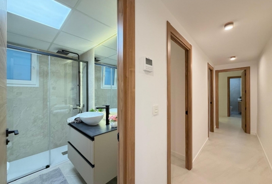 Resale - Apartment / flat - Torrevieja - Playa del Cura