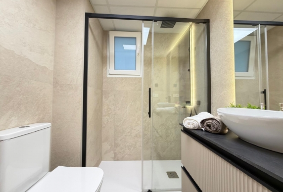 Resale - Apartment / flat - Torrevieja - Playa del Cura