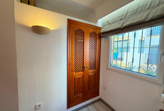 Resale - Apartment / flat - Torrevieja - Aldea Del Mar