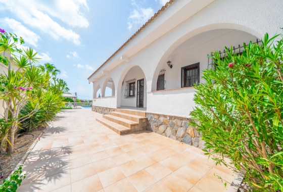 Resale - Villa - Torrevieja - Los Balcones
