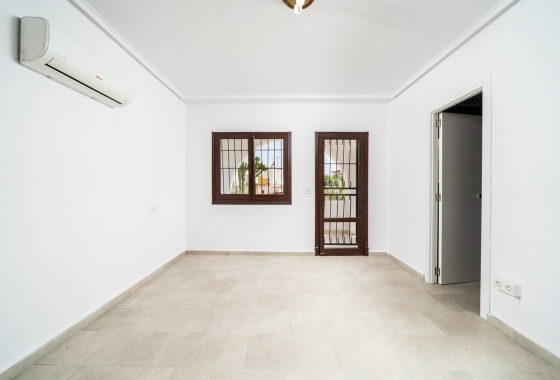 Resale - Villa - Torrevieja - Los Balcones