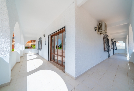 Resale - Villa - Torrevieja - Los Balcones