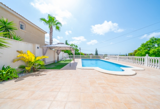 Resale - Villa - Torrevieja - Los Balcones