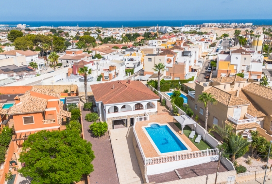 Resale - Villa - Torrevieja - Los Balcones