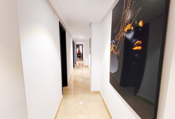 Resale - Apartment / flat - Torrevieja - Costa Blanca