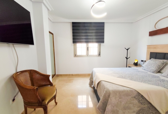 Resale - Apartment / flat - Torrevieja - Costa Blanca