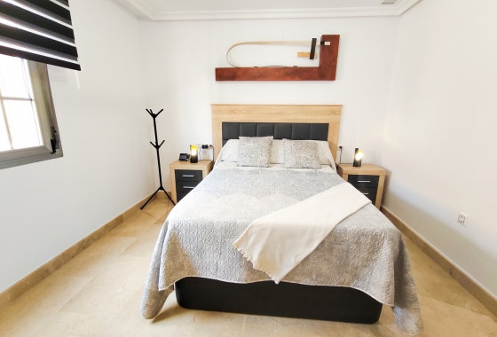 Resale - Apartment / flat - Torrevieja - Costa Blanca