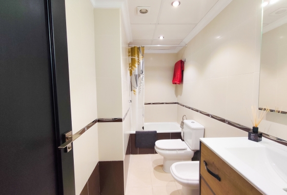 Resale - Apartment / flat - Torrevieja - Costa Blanca