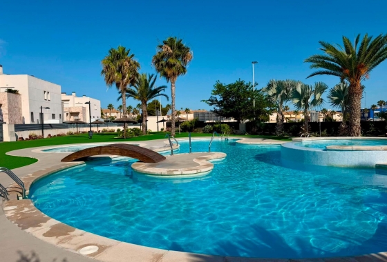 Resale - Apartment / flat - Torrevieja - aguas nuevas