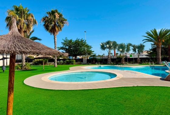 Resale - Apartment / flat - Torrevieja - aguas nuevas