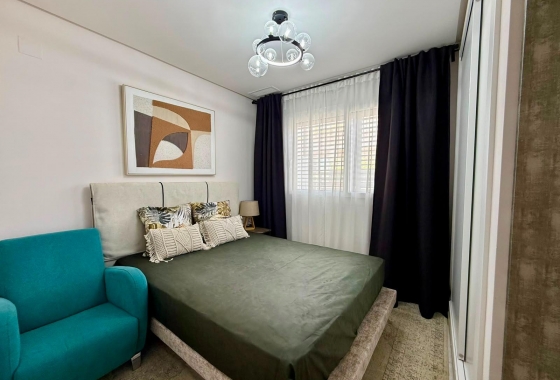 Resale - Apartment / flat - Torrevieja - aguas nuevas