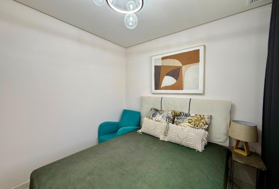 Resale - Apartment / flat - Torrevieja - aguas nuevas