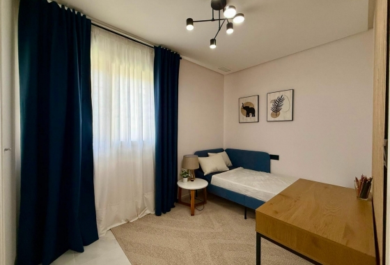 Resale - Apartment / flat - Torrevieja - aguas nuevas