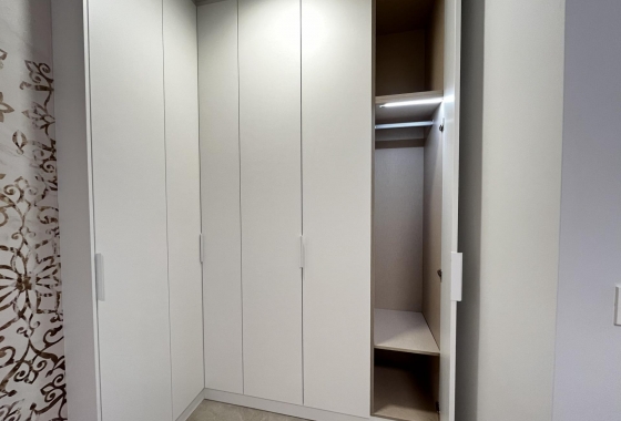 Resale - Apartment / flat - Torrevieja - Playa del Cura