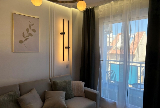Resale - Apartment / flat - Torrevieja - Playa del Cura