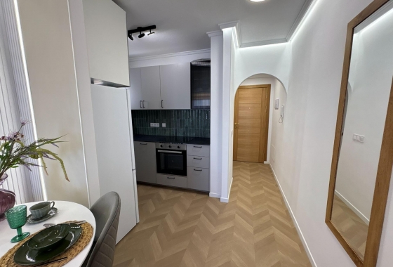 Resale - Apartment / flat - Torrevieja - Playa del Cura