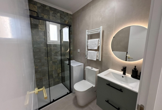 Resale - Apartment / flat - Torrevieja - Playa del Cura
