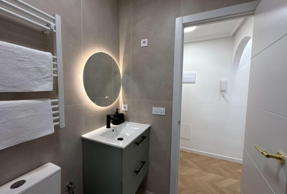 Resale - Apartment / flat - Torrevieja - Playa del Cura