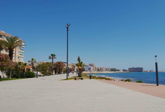 Resale - Apartment / flat - Torrevieja - Playa del Cura