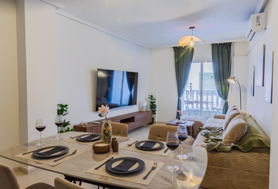Resale - Apartment / flat - Torrevieja - Playa del Cura