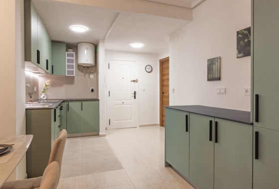 Resale - Apartment / flat - Torrevieja - Playa del Cura