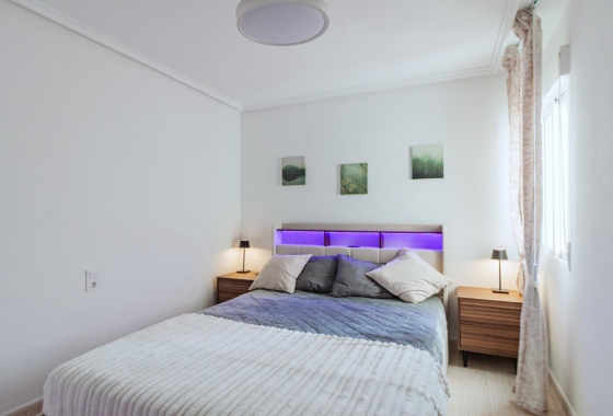Resale - Apartment / flat - Torrevieja - Playa del Cura