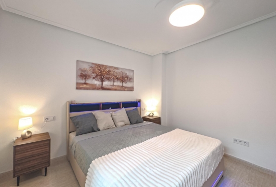 Resale - Apartment / flat - Torrevieja - Playa del Cura