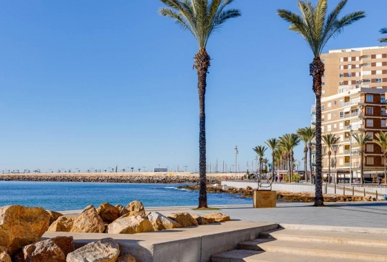 Resale - Apartment / flat - Torrevieja - Playa del Cura