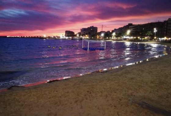 Resale - Apartment / flat - Torrevieja - Playa del Cura