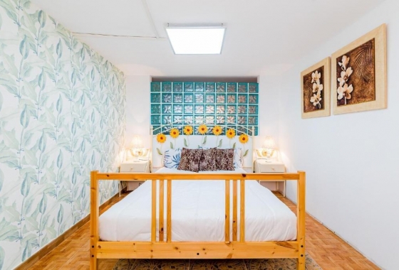 Resale - Townhouse - Torrevieja - Acequion