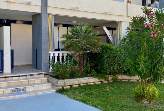 Resale - Apartment / flat - Torrevieja - Torre La Mata