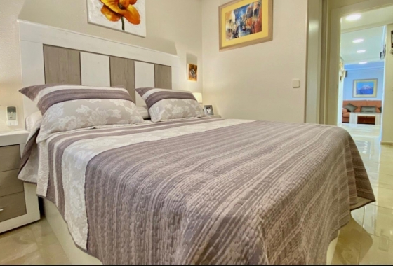 Resale - Apartment / flat - Torrevieja - Torre La Mata