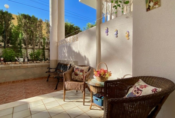 Resale - Apartment / flat - Torrevieja - Torre La Mata