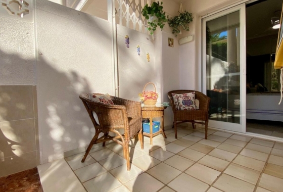 Resale - Apartment / flat - Torrevieja - Torre La Mata