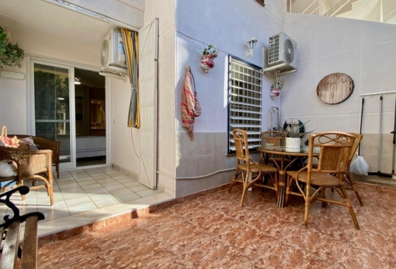 Resale - Apartment / flat - Torrevieja - Torre La Mata