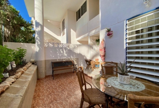 Resale - Apartment / flat - Torrevieja - Torre La Mata
